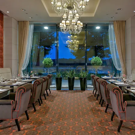 Отель Grand River Park, A Luxury Collection Hotel, Братислава