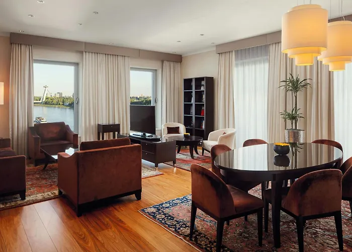 Отель Grand River Park, A Luxury Collection Hotel, 5*